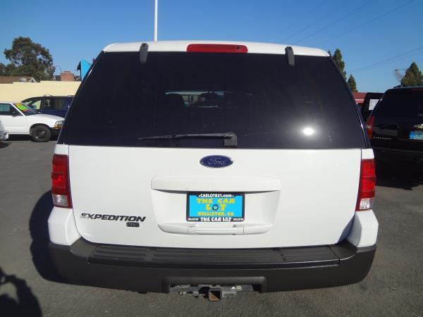 2004 Ford Expedition Unknown