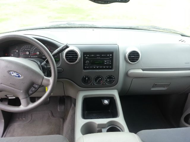 2004 Ford Expedition LTZ CREW 25