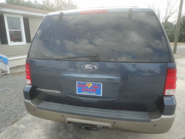 2004 Ford Expedition 2dr HB Man Spec