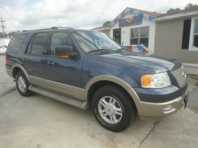 2004 Ford Expedition 2dr HB Man Spec