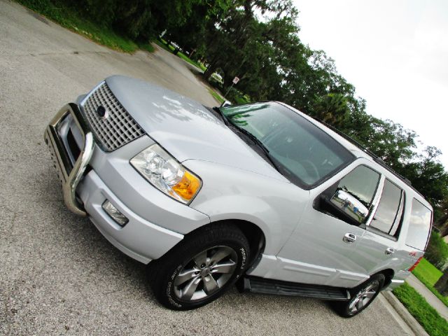 2004 Ford Expedition 4dr 2.9L Twin Turbo AWD SUV