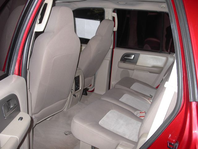 2004 Ford Expedition Touring Sedan