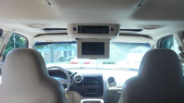 2004 Ford Expedition 2dr HB Man Spec