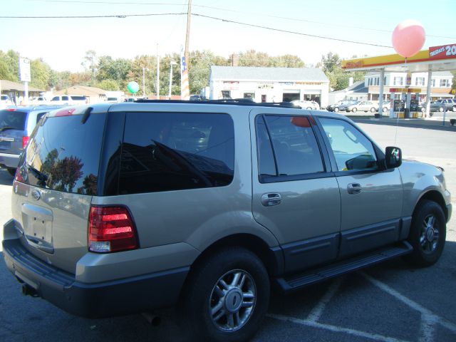 2004 Ford Expedition MOON BOSE Quads