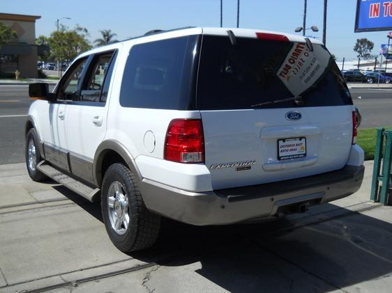 2004 Ford Expedition MOON BOSE Quads