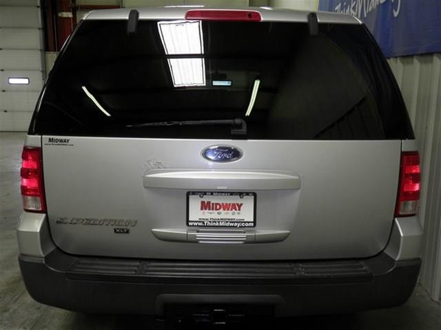 2004 Ford Expedition Unknown