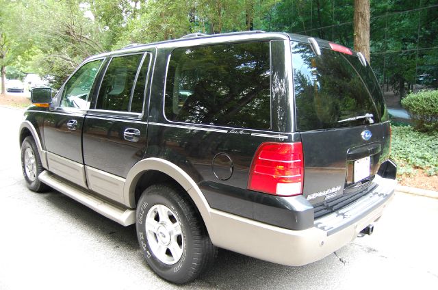 2004 Ford Expedition 2dr HB Man Spec