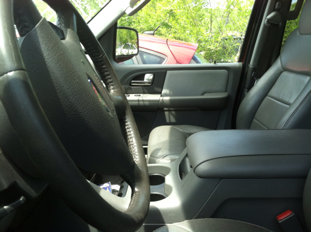 2004 Ford Expedition MOON BOSE Quads