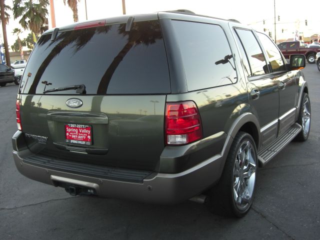 2004 Ford Expedition 2dr HB Man Spec