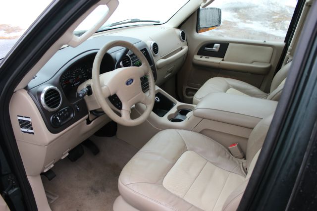 2004 Ford Expedition EX-L 4WD AT