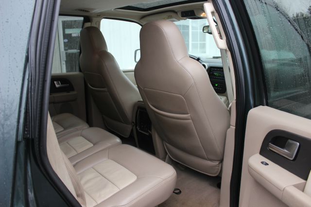 2004 Ford Expedition EX-L 4WD AT