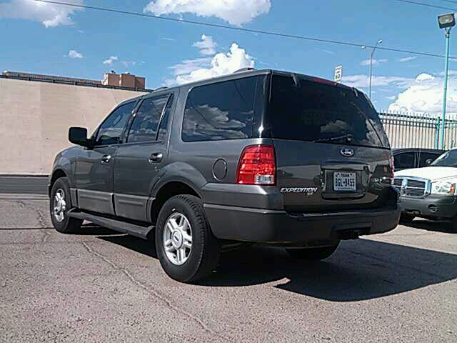 2004 Ford Expedition ESi