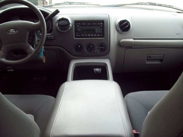 2005 Ford Expedition SL 4x4 Regular Cab