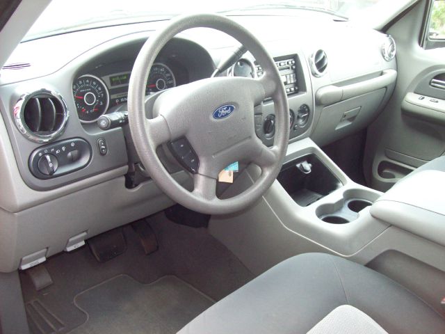 2005 Ford Expedition SL 4x4 Regular Cab