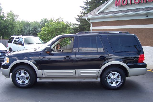 2005 Ford Expedition E320 - Extra Sharp