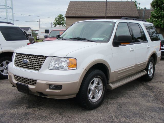 2005 Ford Expedition E320 - Extra Sharp