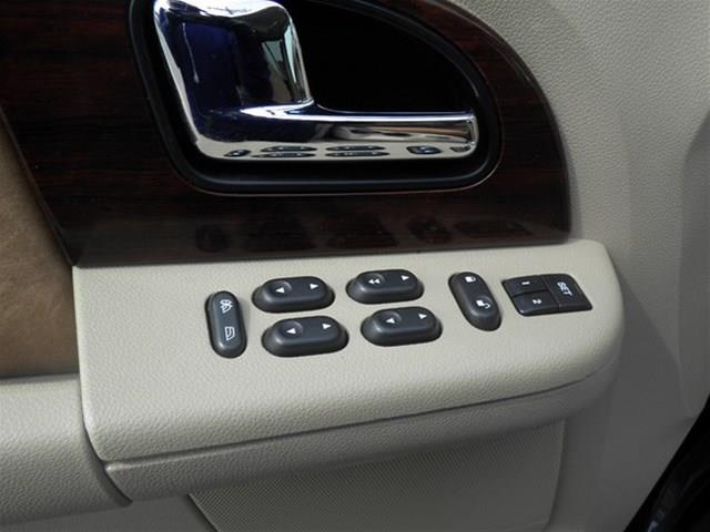 2005 Ford Expedition SE CREW CAB V8 AT