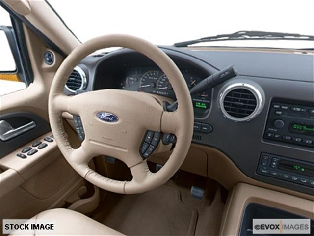2005 Ford Expedition Unknown