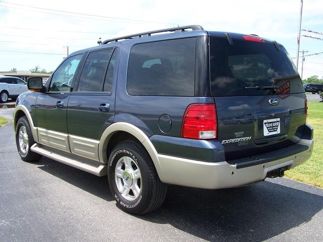 2005 Ford Expedition EX-L 4WD AT