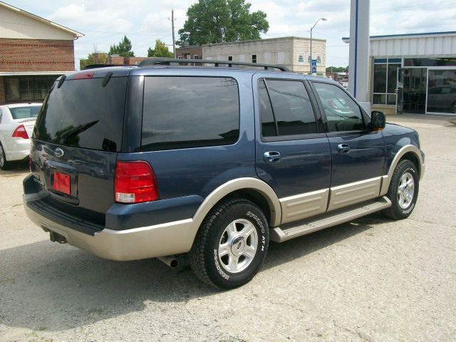 2005 Ford Expedition E320 - Extra Sharp
