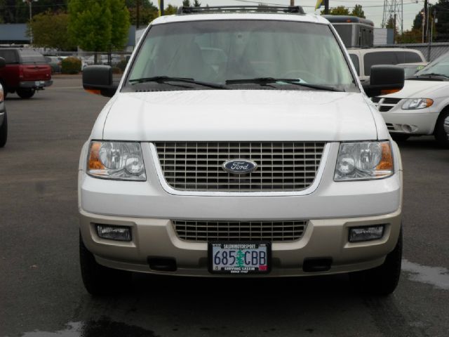 2005 Ford Expedition E320 - Extra Sharp