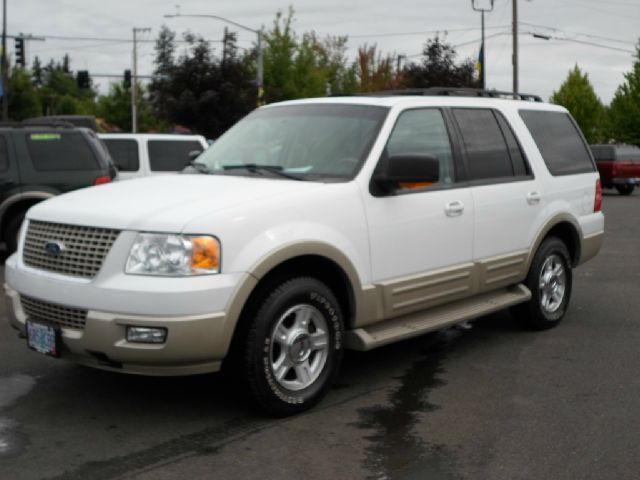 2005 Ford Expedition E320 - Extra Sharp