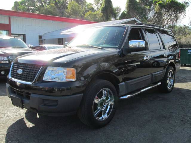2005 Ford Expedition Reg Cab 159.5 WB C5B