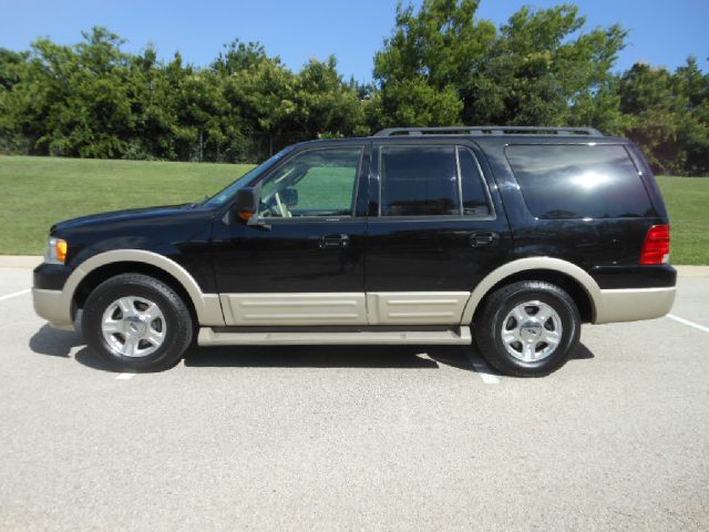 2005 Ford Expedition E320 - Extra Sharp