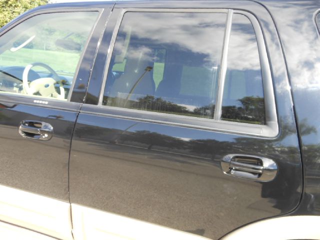 2005 Ford Expedition E320 - Extra Sharp
