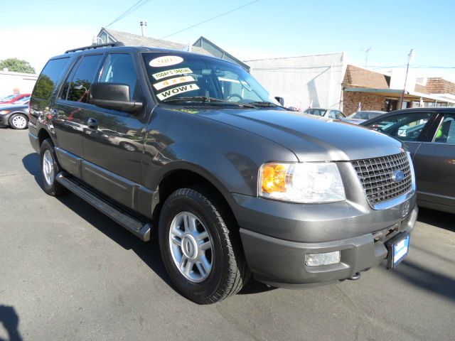 2005 Ford Expedition 4dr 2.9L Twin Turbo AWD SUV