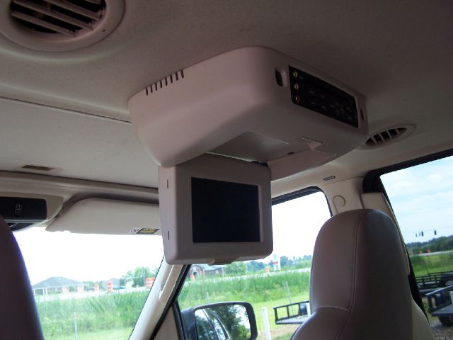 2005 Ford Expedition E320 - Extra Sharp