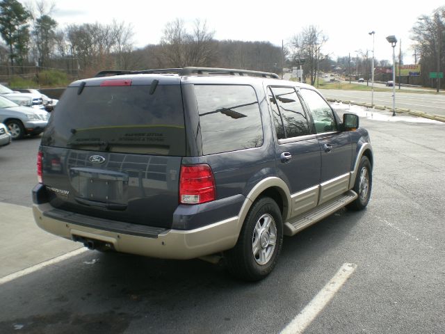 2006 Ford Expedition E320 - Extra Sharp