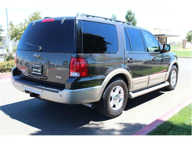 2006 Ford Expedition E320 - Extra Sharp