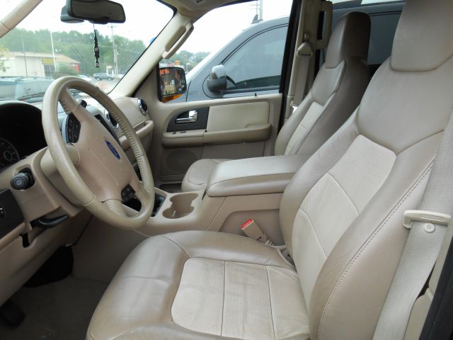 2006 Ford Expedition E320 - Extra Sharp
