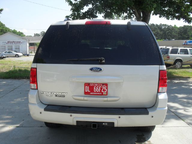 2006 Ford Expedition SLT 25