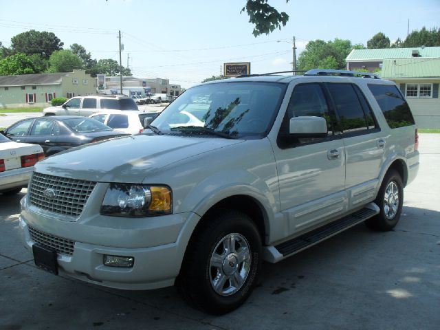 2006 Ford Expedition SLT 25