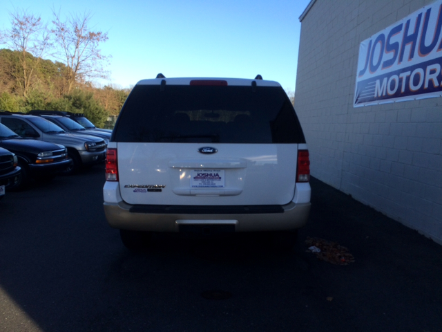2006 Ford Expedition E320 - Extra Sharp