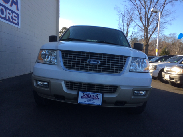 2006 Ford Expedition E320 - Extra Sharp