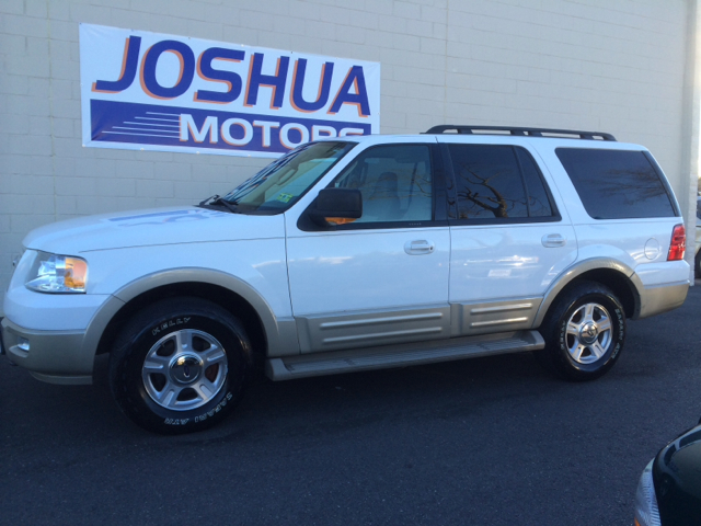 2006 Ford Expedition E320 - Extra Sharp