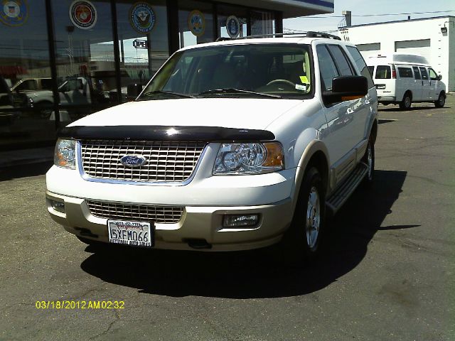 2006 Ford Expedition E320 - Extra Sharp