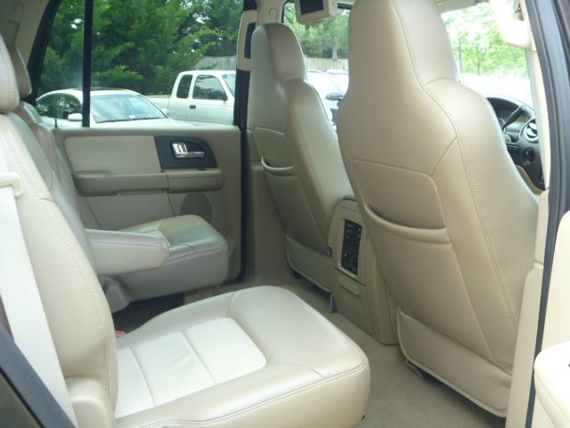 2006 Ford Expedition E320 - Extra Sharp