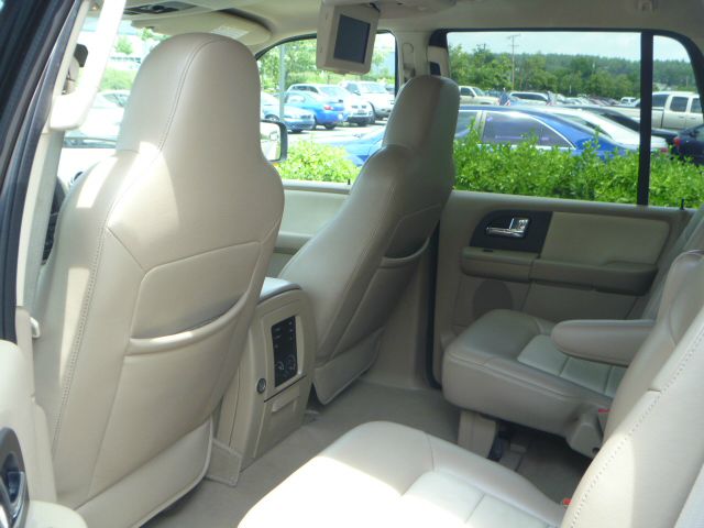 2006 Ford Expedition E320 - Extra Sharp