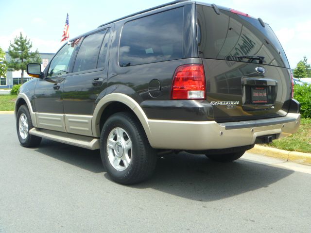2006 Ford Expedition E320 - Extra Sharp