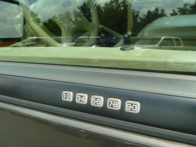 2006 Ford Expedition E320 - Extra Sharp