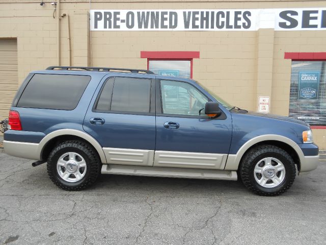 2006 Ford Expedition E320 - Extra Sharp