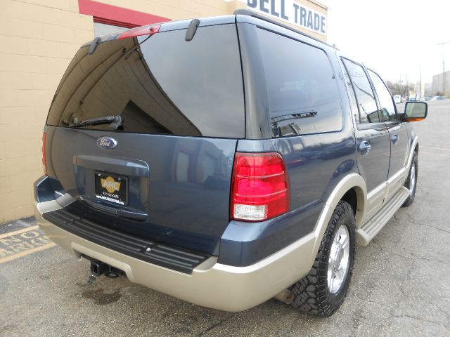 2006 Ford Expedition E320 - Extra Sharp