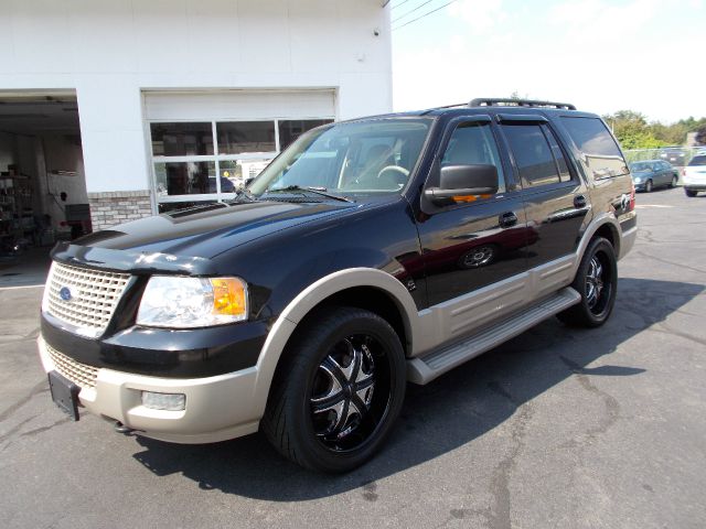 2006 Ford Expedition E320 - Extra Sharp