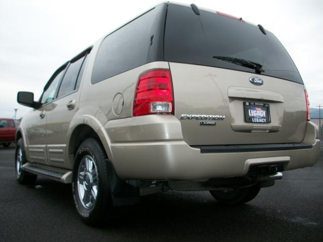 2006 Ford Expedition SLT 25