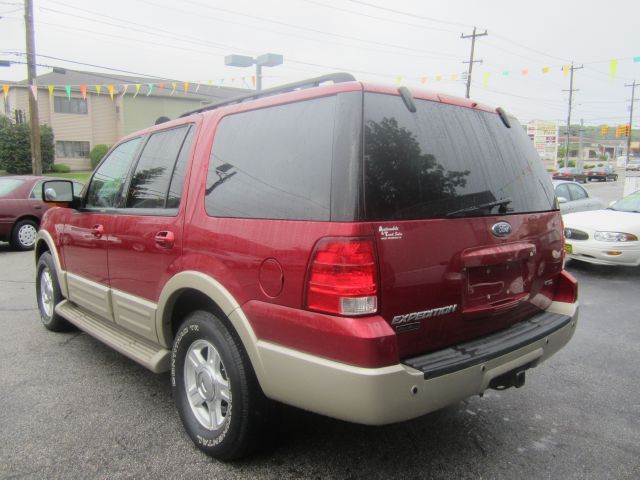 2006 Ford Expedition E320 - Extra Sharp