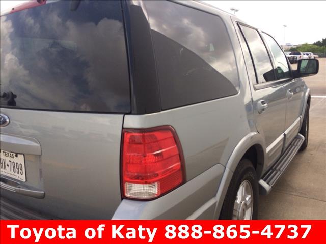 2006 Ford Expedition LS Flex Fuel 4x4 This Is One Of Our Best Bargains